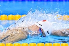 活久见！瓜迪奥拉玩防反！哈兰德机器人实锤，曼城新德布劳内来袭