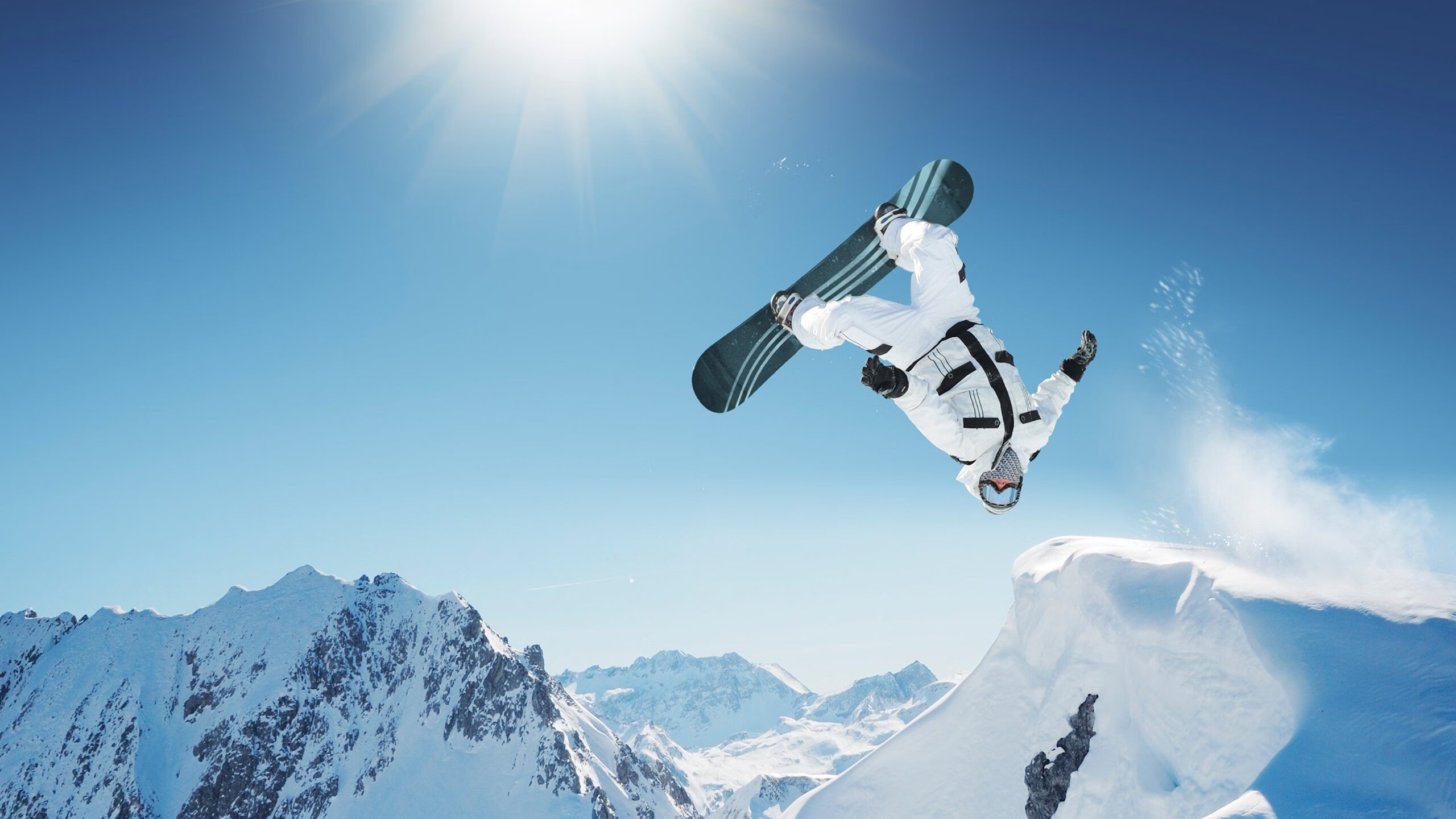 逆境中奋起，球队用拼搏写下最燃篇章！